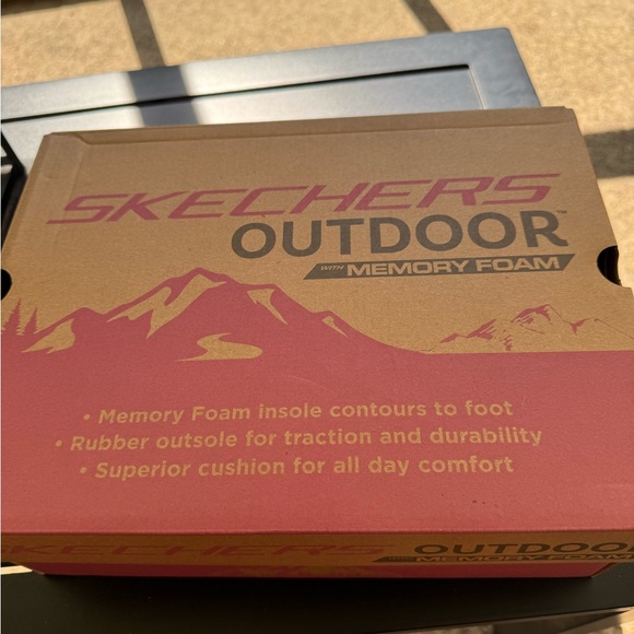 🥾🆕Skechers Women's Grand Peak Sport Slip In Sneakers, 9.5 - Picture 9 of 10